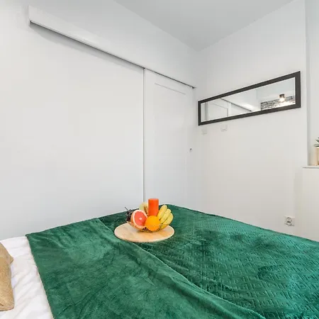 Апартаменты Lumina Cozy Manufaktura Лодзь